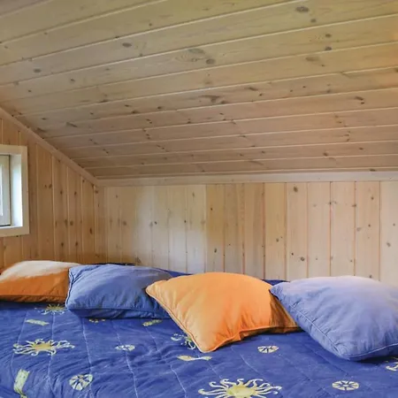 Three-bedroom Holiday In