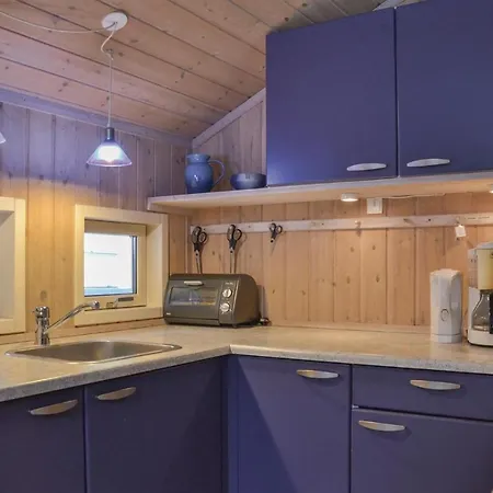 Three-bedroom Holiday In * Melby