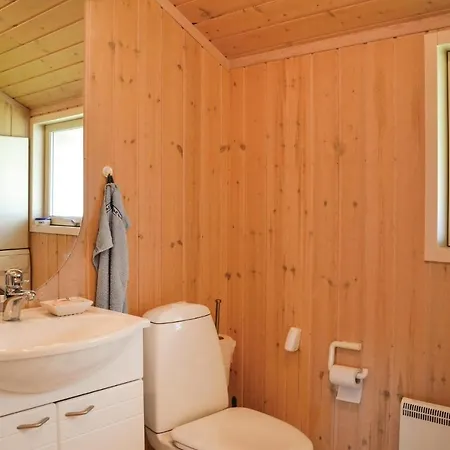 Three-bedroom Holiday In Σπίτι διακοπών Melby
